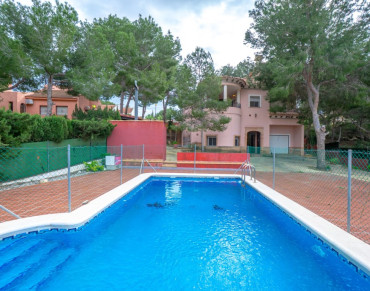 Villa for sale in San Miguel de Salinas - JHN0679