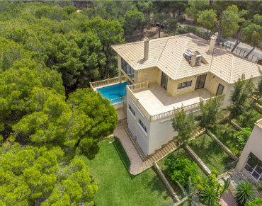 Villa for sale in Campoamor, Orihuela - dols00001426