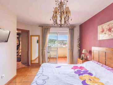 Apartment in Estepona — photo 3