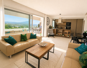 Luxury 3 bedroom ground floor apartment for sale in La Cala de Mijas