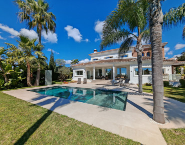 Villa for sale in Elviria - BEMV1519