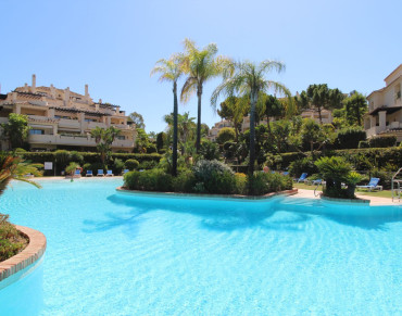 Penthouse for sale in Benahavis - R5335333
