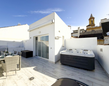 Town House for sale in Estepona Town - TMRT11633