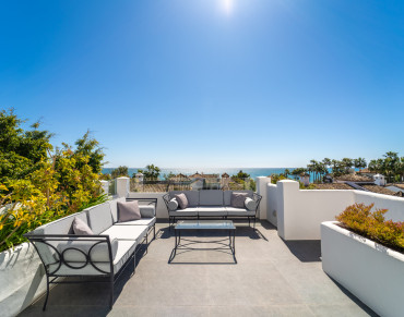 House for sale in Marbella Golden Mile, Marina Puente Romano, Marbella - PANR-16232