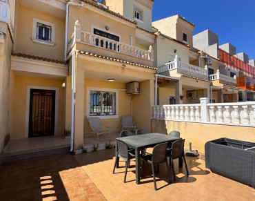 Town House for sale in Campoamor - R-48