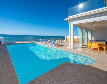 Villa for sale in La Cala de Mijas - R2845340