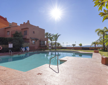 Town House for sale in Bahia de las Rocas - 128-02290P