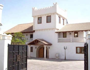 Villa for sale in Alhaurín el Grande - R4290841