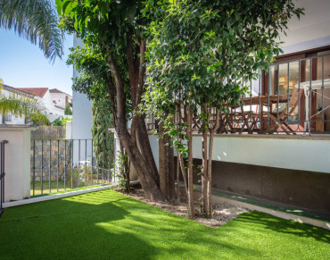 Town House for sale in El Paraiso, Estepona - AF637