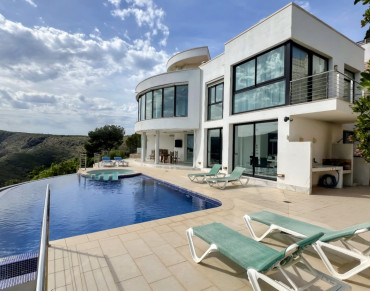 Villa for sale in Costa Blanca North, Xàbia - LBNC85