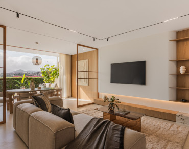 Town House for sale in Nueva Andalucia - LS50185