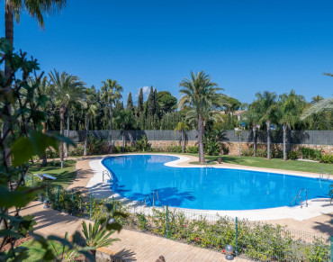 Apartment for sale in Nueva Andalucia - LS50188