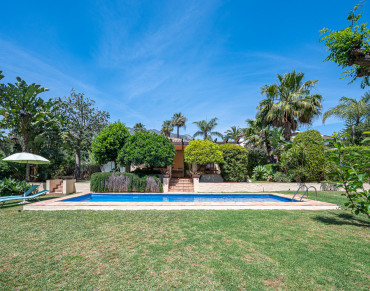 Villa for sale in Marbella Golden Mile, Nagüeles, Marbella - JUST-V2353