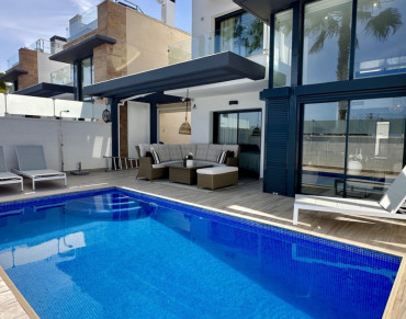 Villa for sale in Lomas de Cabo Roig, Orihuela Costa - MOVE-264