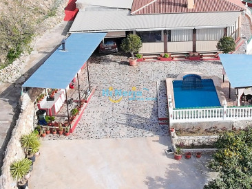 Villa in Alcaucín