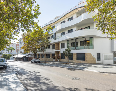 Apartment for sale in Estepona Town - HFM-D20005