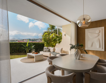 Town House for sale in Nueva Andalucia - Ax3016