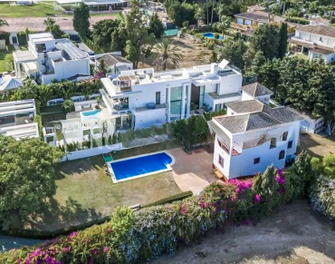 Villa for sale in Guadalmina Baja, Guadalmina - R5179675