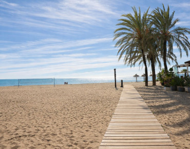 Apartment for sale in Estepona - R5310883