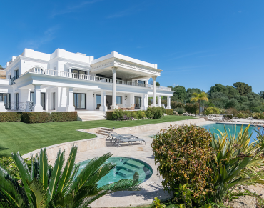 Villa for sale in La Reserva - 325082