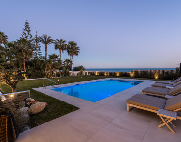 Villa for sale in Cala de Mijas - TA0972