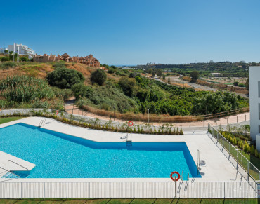Apartment for sale in Estepona - 687-00324P