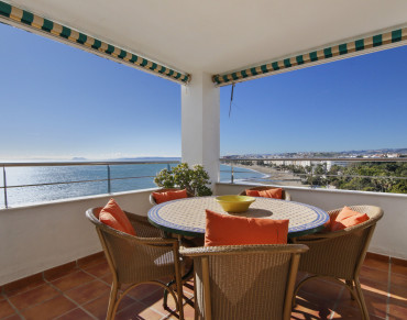 Penthouse for sale in Estepona East - TMRA11683