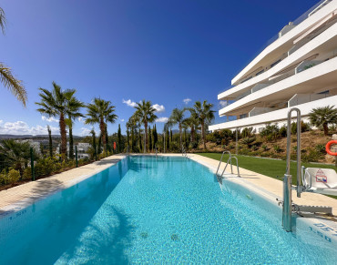 Apartment for sale in Estepona West - TMRA11680