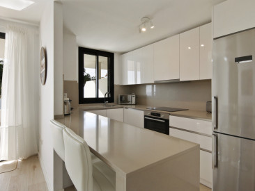 Apartment in Estepona — photo 5