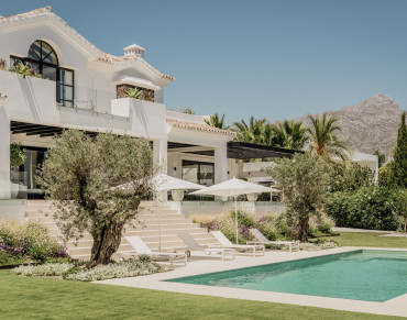 Villa for sale in Nueva Andalucia, La Cerquilla, Marbella - TMRV08116
