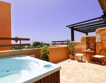House for sale in Estepona East, Paraiso Barronal, Estepona - TMRA10120