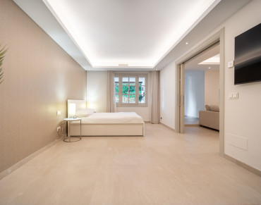 Villa for sale in Nueva Andalucia - PANR-15872