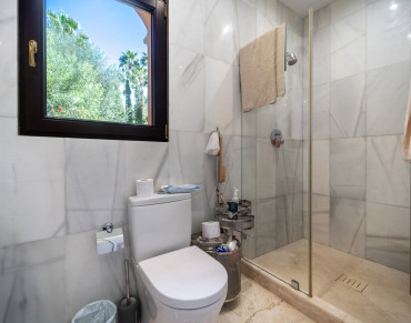 Villa for sale in Marbella Golden Mile - PANR-15969