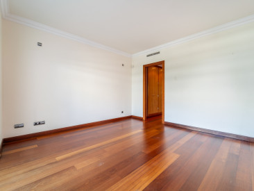 Apartment in Marbella — photo 5