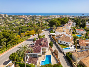 Villa in Marbella — photo 3