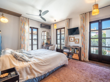 Town House in Marbella — photo 2