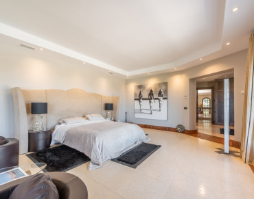 Villa for sale in Sotogrande Alto - HSN3-916