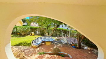 Villa for sale in Altea, Alicante €900.000 — photo 2 of 50