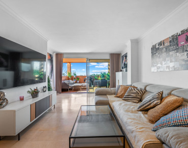Apartment for sale in Marbella East - LS50186