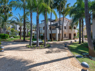 Apartment in Marbella — photo 3