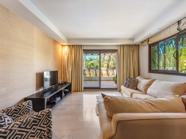 Apartment in Marbella — photo 4