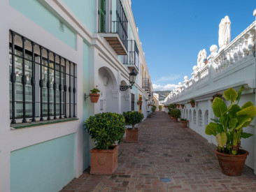 Town House in Marbella — photo 6