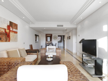 Apartment in Estepona — photo 5