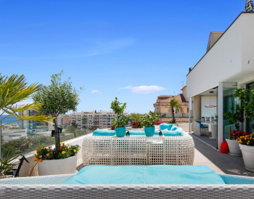 Penthouse for sale in Estepona Town - TMRA11654