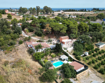 Villa for sale in Estepona - TMRV11385
