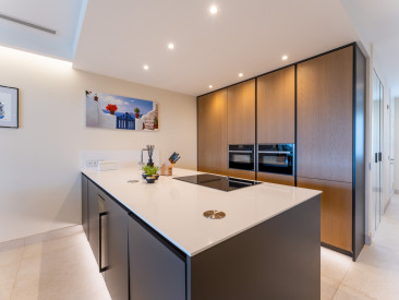 Apartment in Estepona — photo 2
