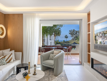 Apartment in Estepona — photo 2
