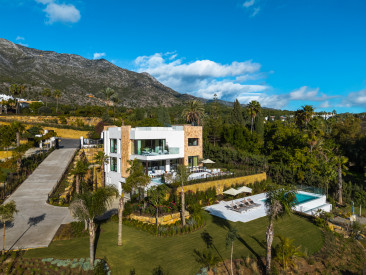 Villa in Marbella — photo 3