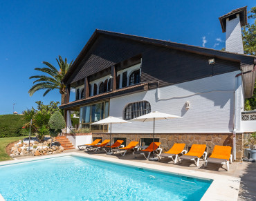 Villa for sale in Marbella - KSSIR-24325P