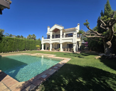 House for sale in Sierra Blanca - R5131894